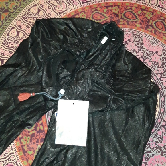 JOHNNY WAS Shiny Flowy Shorts - Picture 9 of 9